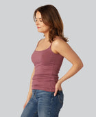 Damestop van bamboe in oudroze met smalle bandjes