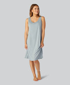 Bamboe nachtjapon met brede bandjes in lichtblauw