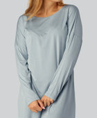Bamboe nachthemd met lange mouwen in lichtblauw voor dames