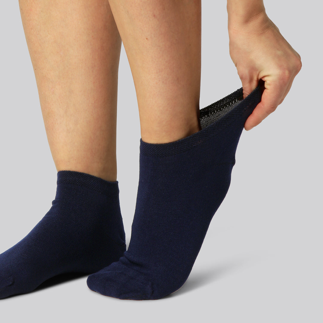 Bamboe enkelsokken in marineblauw voor dames