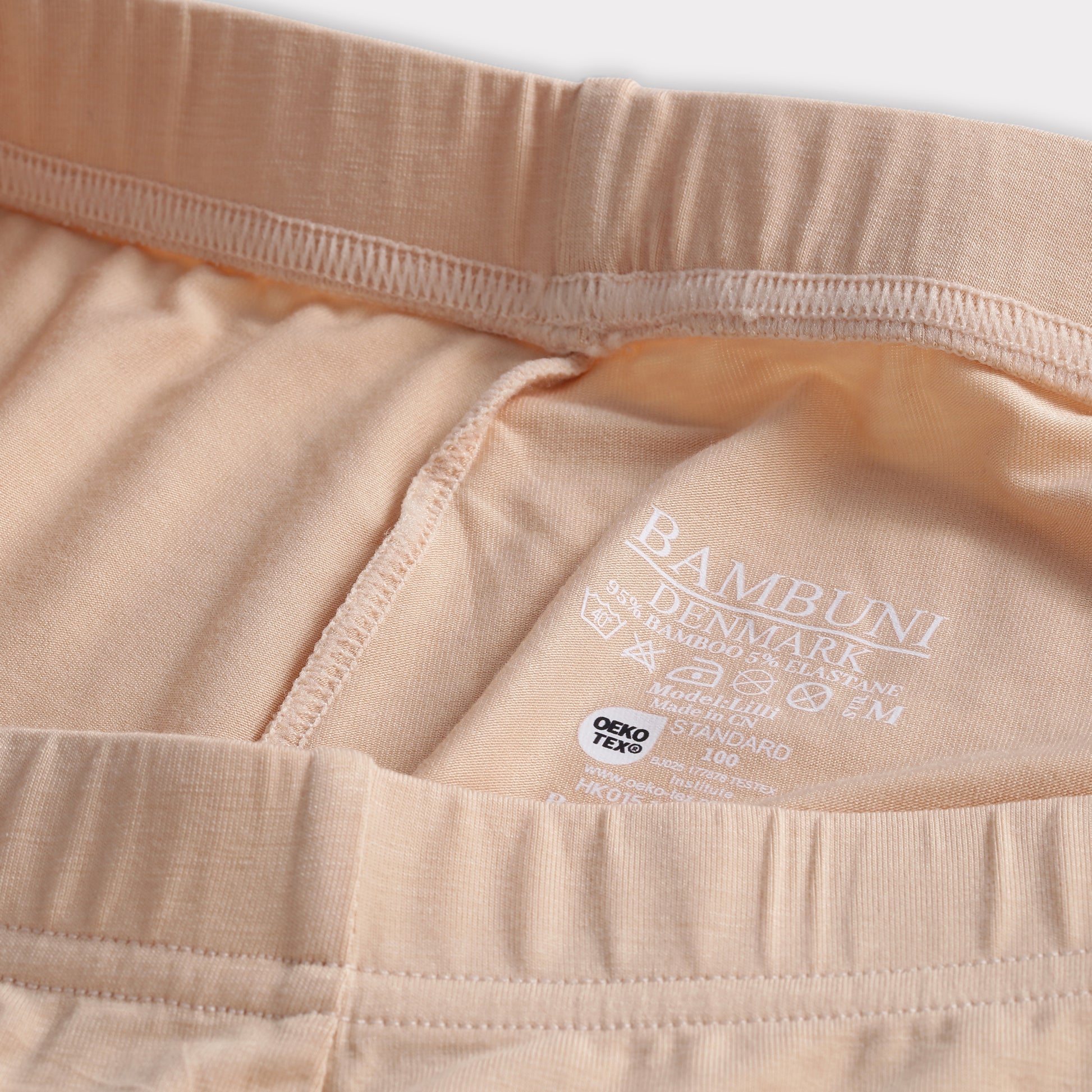 Beige bamboe shorts voor dames van Bambuni
