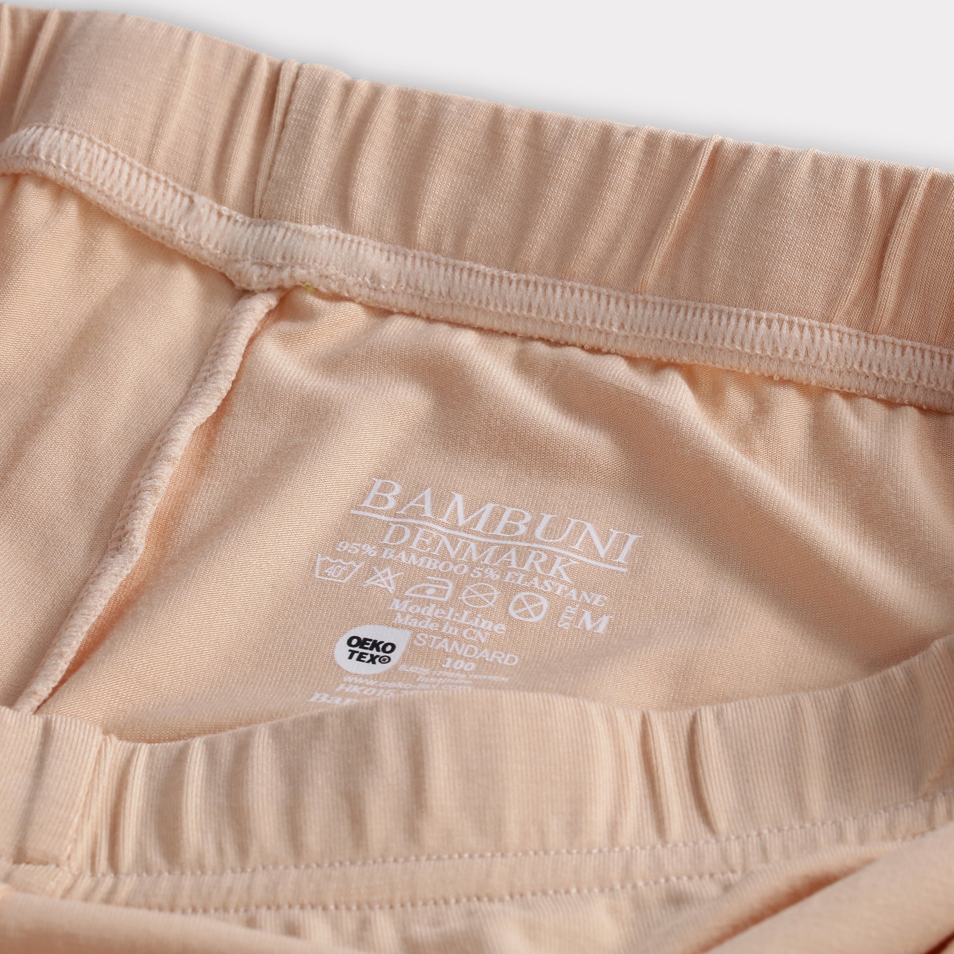 Beige bamboe shorts voor dames van Bambuni